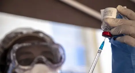 Кога и как одобрената от Великобритания ваксина ще влезе в употреба