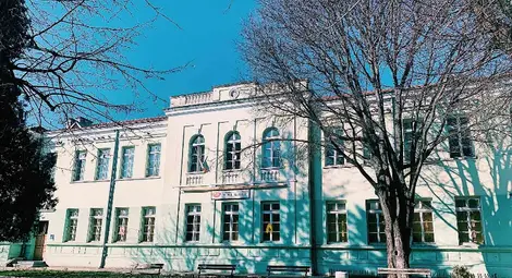 Етрополска фирма ще ремонтира „Отец Паисий“ Етрополска фирма ще ремонтира „Отец Паисий“