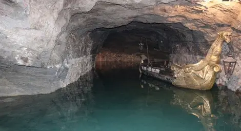 Зеегроте - най-голямото подземно езеро в Европа