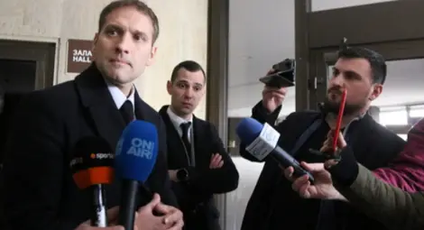 Стилиян Петров: Някои битки са по-дълги, но смелите не се предават Стилиян Петров: Някои битки са по-дълги, но смелите не се предават