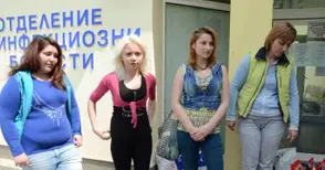 Изписаха лекуваните от отравяне с китайски ориз и спагети момичета