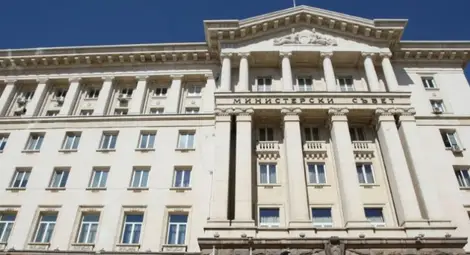 Правителството предлага назначаването на 10 нови посланици