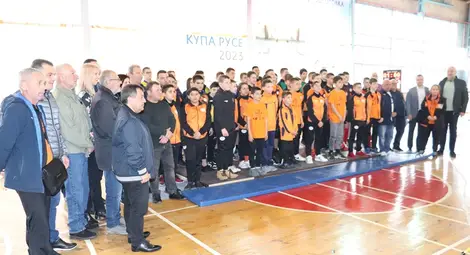 Олимпийската шампионка по бокс Стойка Кръстева сред гостите на XII-ия турнир по вдигане на тежести Купа &bdquo;Русе&ldquo;