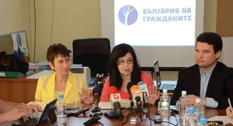 Меглена Кунева: Писмото на посланиците означава, че часът е 12 без една секунда