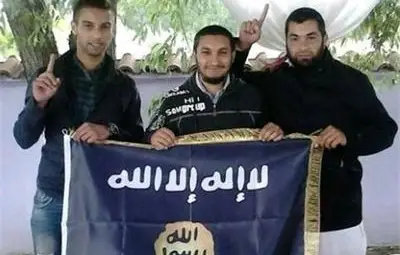 Харманлиецът с флага на Ислямска държава не бил оперативно интересен /галерия/ Харманлиецът с флага на Ислямска държава не бил оперативно интересен /галерия/