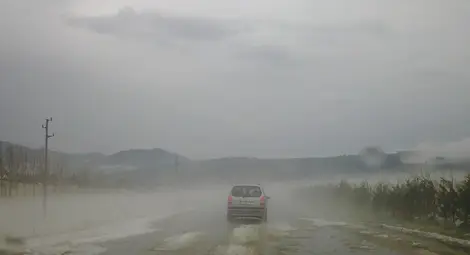 Градушка и ураганни ветрове удариха Средногорието /галерия/ Градушка и ураганни ветрове удариха Средногорието /галерия/