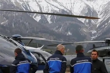 Местен жител е завел отряд полицаи до мястото на катастрофа на самолет А320