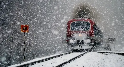 Повечето влакове на БДЖ закъсняват над 2 часа Повечето влакове на БДЖ закъсняват над 2 часа
