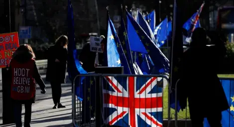 Великобритания спира свободното движение на хора от ЕС