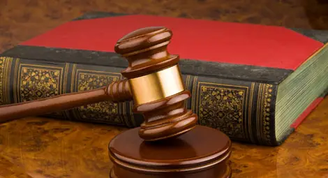 Една година условно за неизправен пистолет, макар и семейна реликва Една година условно за неизправен пистолет, макар и семейна реликва