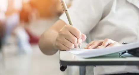 Резултатите на зрелостниците са по-добри, класирането им - по-лошо