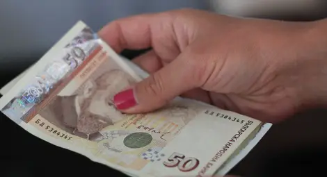 Заплатите замръзнаха през последните 3 месеца