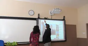 С час по история откриха преобразен от ротарианци кабинет в Електротехникума