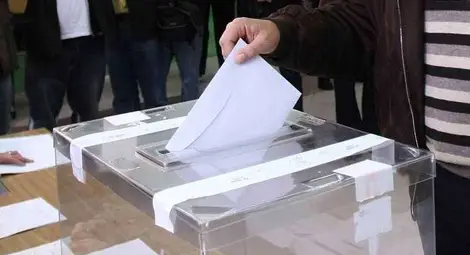 Мълчаливите неизвестни държат отговора на партийните уравнения