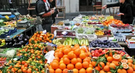 Домати и краставици на едро поевтиняват, пилешкото поскъпва Домати и краставици на едро поевтиняват, пилешкото поскъпва