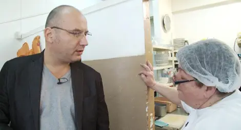 Манчев срещу Манчева Шефът предизвикан на дуел от главната готвачка на пловдивско заведение