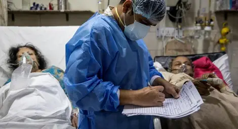 Омикрон: Преболедувалите или ваксинираните са по-добре защитени? Омикрон: Преболедувалите или ваксинираните са по-добре защитени?