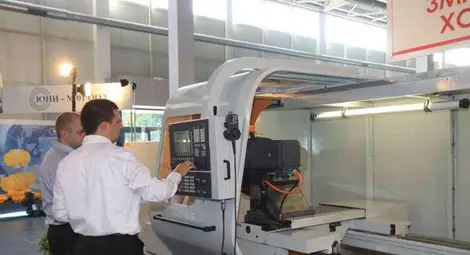 Светещи бои са сред хитовите експонати на Есенния панаир в Пловдив 