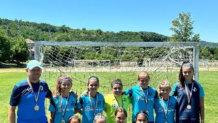 Дунавски футболен бронз на държавното за момичета