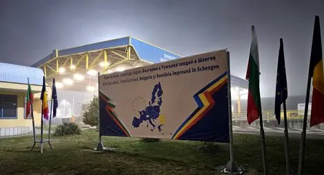 Ръка за ръка, сърце до сърце: България и Румъния заедно в Шенген