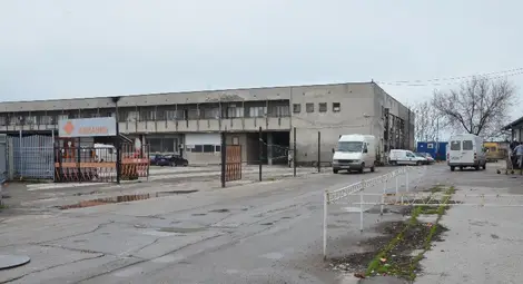 Разпродават отново  на части &bdquo;Дунавия&ldquo;