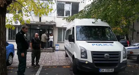 Доведоха задържаните край Средец афганистанци в Бургас, разпитват ги агенти на ДАНС