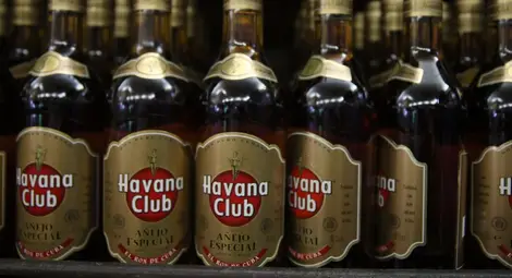 Куба предлага да плати дълга си към Чехия с ром Куба предлага да плати дълга си към Чехия с ром