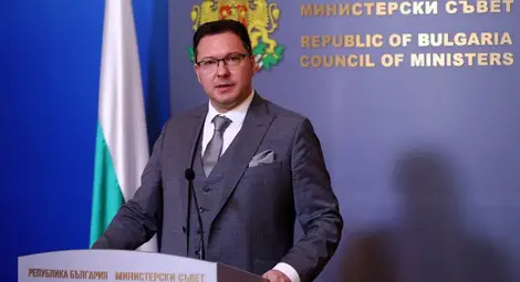 Даниел Митов