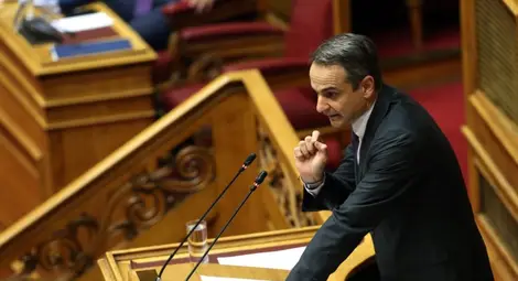 Мицотакис: Останете вкъщи или ще платим за това