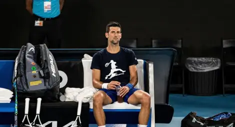 Австралия депортира Джокович и му забранява достъп за 3 години