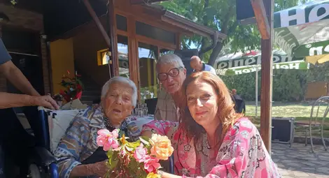Баба Стилияна от Новград празнува 100-я си рожден ден