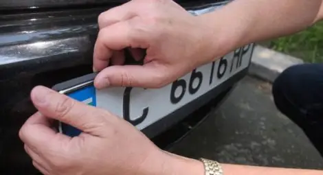 КАТ закъса за табели, спира регистрациите