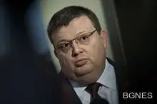 Цацаров: Самоличността на атентатора от Сарафово не е близо до истината