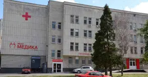 Лекари от „Пирогов“ преглеждат безплатно деца в „Медика“