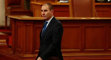 Цветанов към РБ: ГЕРБ не се нуждае от комплексиран партньор