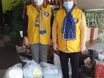 Лайнс клуб Русе Сексагинта Приста зарадва нуждаещи се с поредната си благотворителна кампания &bdquo;КУПИ И ДАРИ&ldquo;