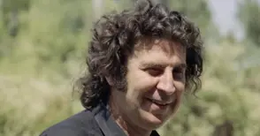 Три пъти го погребват жив, три пъти оцелява