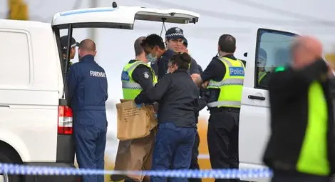 29-годишен бежанец уби мъж и взе заложник в Мелбърн, Австралия 29-годишен бежанец уби мъж и взе заложник в Мелбърн, Австралия