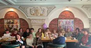 С торта и емоции сдружението на онкоболните  жени отпразнува първи рожден ден  