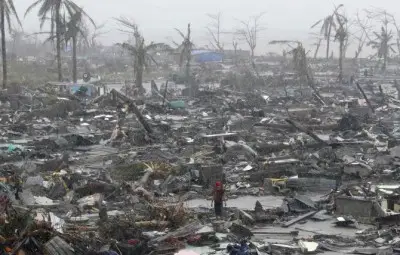 Жертвите на Хаян достигнаха 10 000