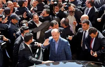 Новият турски султан става все по-агресивен Новият турски султан става все по-агресивен