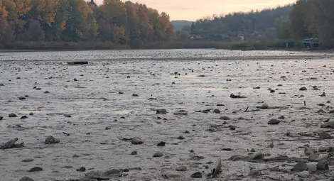 Тодор Бонев: Искам да знам чие решение съсипа езерото в Николово