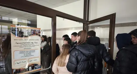 Административният съд в Русе присъединяма 4 гимназии към образователната програма на ВСС и МОН