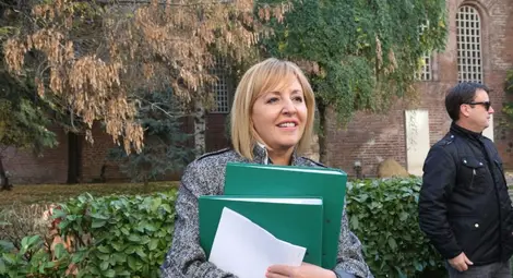 Мая Манолова внесе искане за касиране на изборите в София