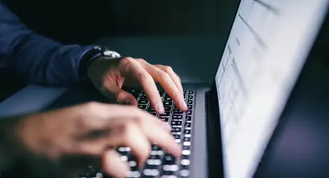 Русенски бизнесмен изпрал над 400 000 лева от измами в няколко държави