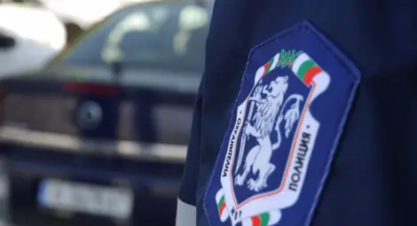 Цивилни полицаи следят за крадци на плажа