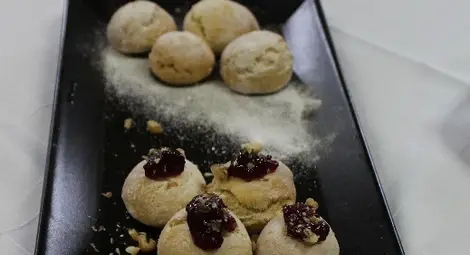 В кухнята на Обретенови: Сладки рецепти, история и памет в учебната практика на ПГ по туризъм - Русе