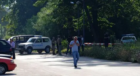 Застреляният Семко - зет на дървения бос Барези, двамата били №1 в обществените поръчки на Ботевград