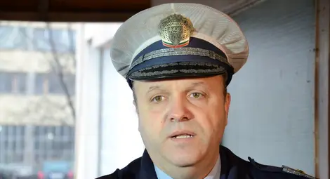 Три патрулки контролират трафика с камери и микрофони