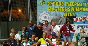 Плувците на „Ирис“ с 15 титли на турнир в Кипър